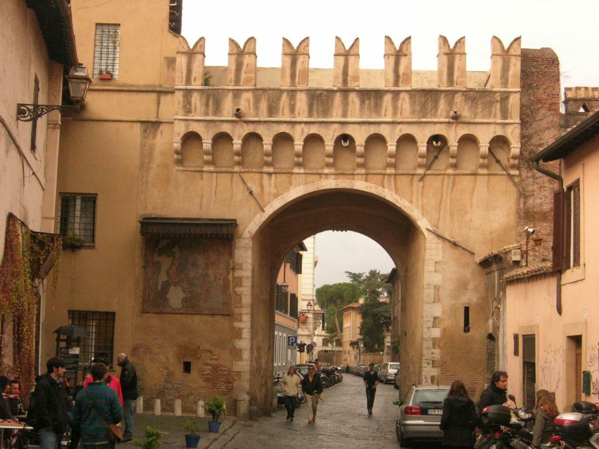 L'Antica Porta Di Trastevere Rome Exterior photo
